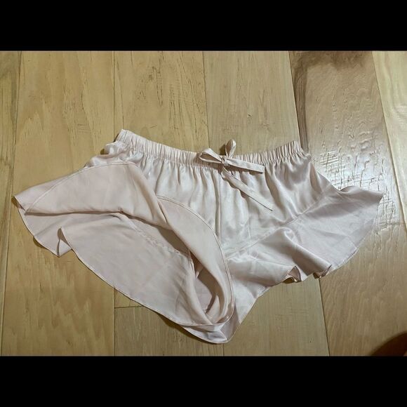 Victoria's Secret Pink Satin Ruffle Sleep Shorts Small - Picture 4 of 5